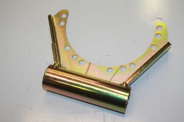 Picture of BRACKET- POWERGLIDE CROSSMEMBER MOUNT
