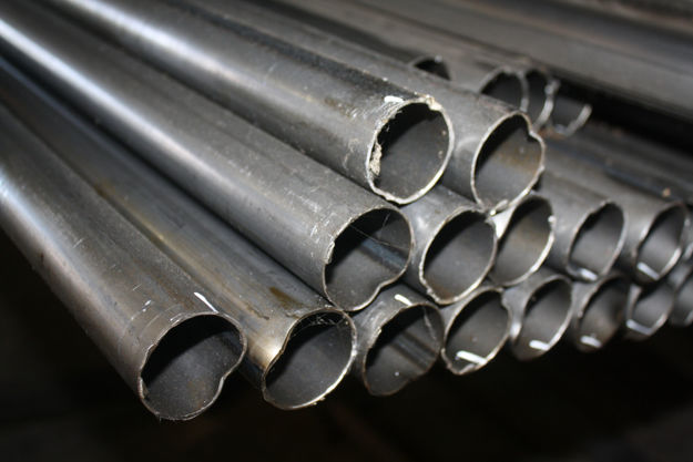 Picture of STEEL HEADER TUBING 1.625" 16 GA SOLD BY THE FT.